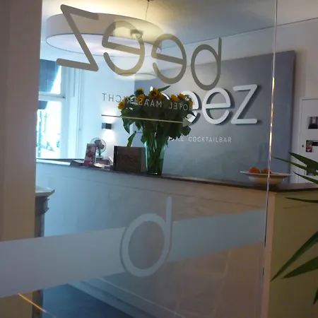 Beez Hotel
