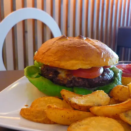 Beez Отель Маастрихт