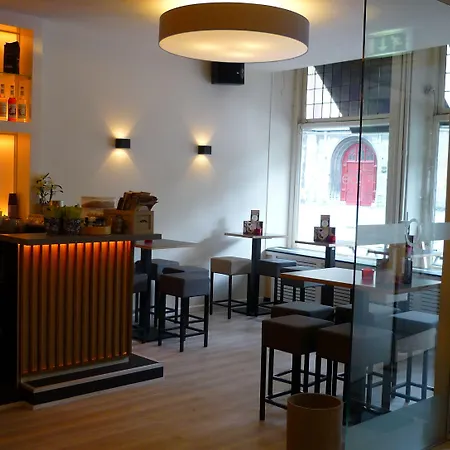 Beez Отель Маастрихт